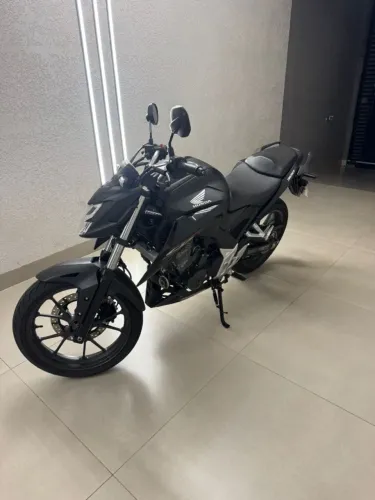 Honda CB 300F Twister 2025