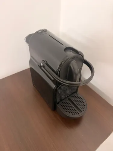 Cafeteira Nespresso INISSIA