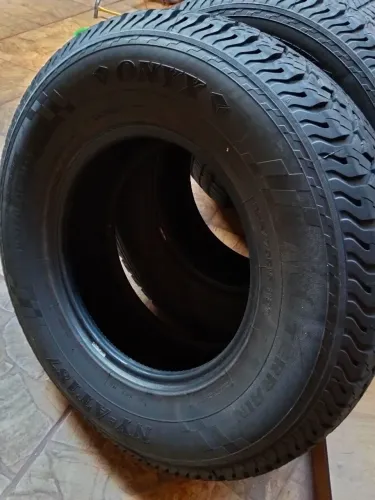Pneus 16 camionete 
