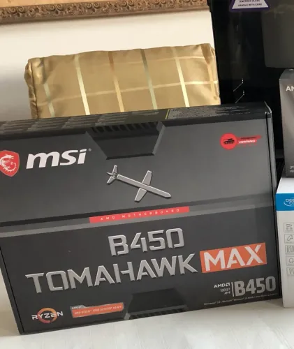 Placa-mãe MSI B450 Tomahawk MAX - AM4