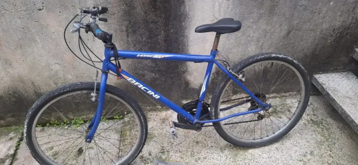 Bicicleta Decathlon Aro 26 com Marchas - Bom Estado (Precisa Regulagem)
