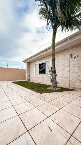 Casa com 4 dormitórios no Jardim Atlântico