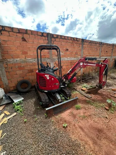 Miniescavadeira Yanmar VIO20 ano 2025 com 24,6 horas