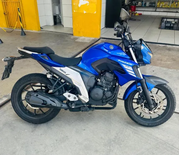 Yamaha Fazer 250 ABS 2022/2023 - Excelente estado!