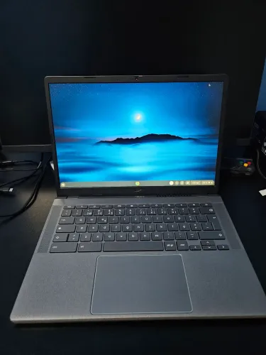 Chromebook plus Acer b514 Ryzen 3 7320c 8gb de ram e 128gb