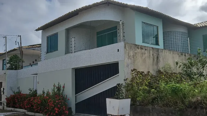 Casa com 4 quartos amplos e bem ventilados