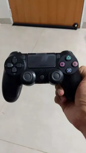 Controle de PS4 - compatível com celular - pra sair logo