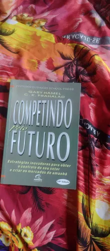 Livro Competindo pelo Futuro 