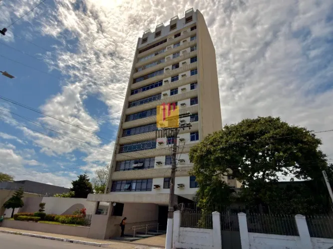 Apartamento Vista para o Mar à Venda no Farol, Maceió-AL: 4 Quartos, 2 Suítes, 2 Salas, 4