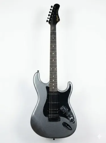 Guitarra + caixa de som + afinador