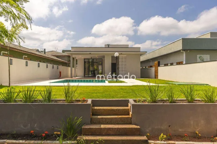 Casa com 3 quartos à venda, 255 m² por R$ 2.300.000 - Condomínio Residencial Águas do Para