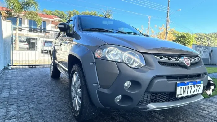 Fiat Palio Weekend Adventure Locker 1.8 Flex 2016