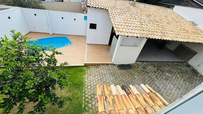 Casa para Alugar na Glória - Macaé | Condomínio Fechado | Próxima às Principais Empresas