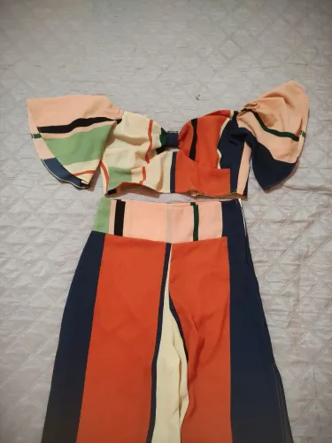 Conjunto Cropped + Calça Pantalona | Tamanho M | Lindo e Conservado
