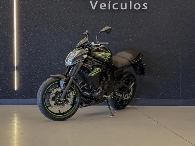KAWASAKI KAWASAKER-6N ABS 2017