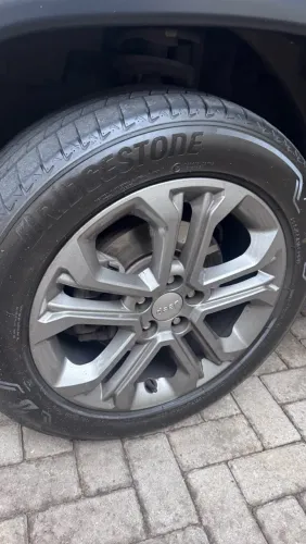 Pneus Bridgestone 225/55 R18