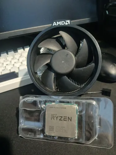 Ryzen 3 3200g + Cooler box