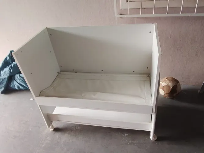 Vendo mini berço acopla cama
