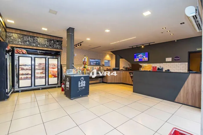 Açougue à venda | Casa de Carnes | Rua com Alto Fluxo | Ponto Comercial com Porteira Fecha