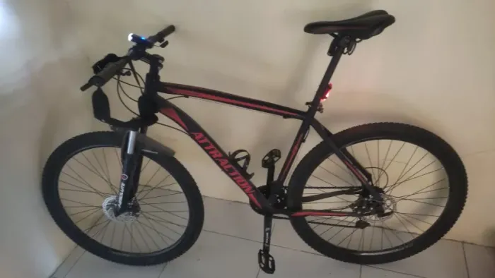 Bike para vender rápido bicicleta muito boa só usada uma vez