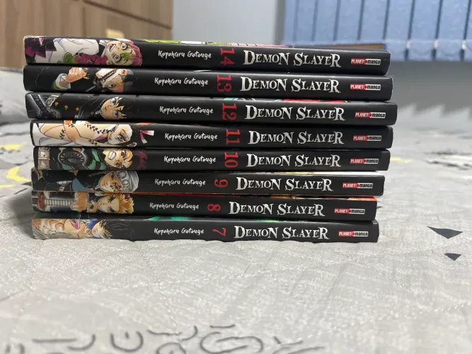 Mangás Demon Slayer vol 7 ao 14