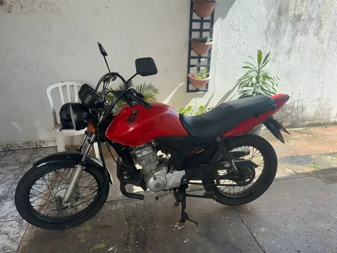 Vendo Fan 125 KS ANO 2012  tudo pago