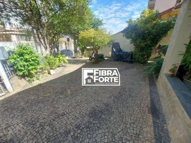 Casa com 3 dormitórios à venda, 178 m² por R$ 890.000 - Cambuí - Campinas/SP