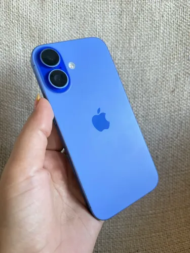 iPhone 16 azul 92% com garantia de loja - documento 