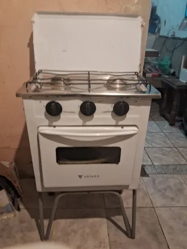 Fogão a gás 2 bocas com forno. 