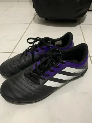 Chuteira Adidas à Venda! (Usada em Bom Estado)