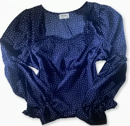 Blusinha feminina Love Sadie tamanho M importada (Desapego)
