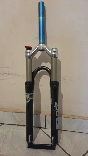 Suspensão Manitou R seven MRD aro 26