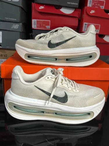 Nike Vomero Premium Pale Ivory Jade Horizon - 41BR, 100% original na caixa ID 1303