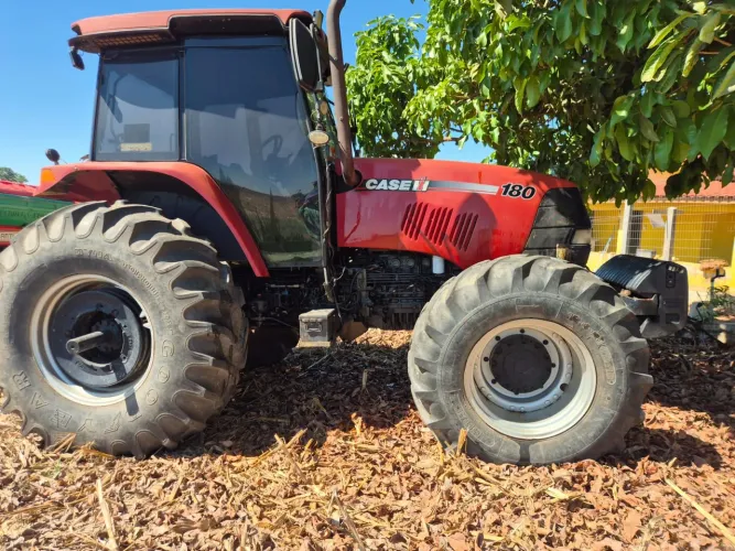 Trator case 180 maxxum