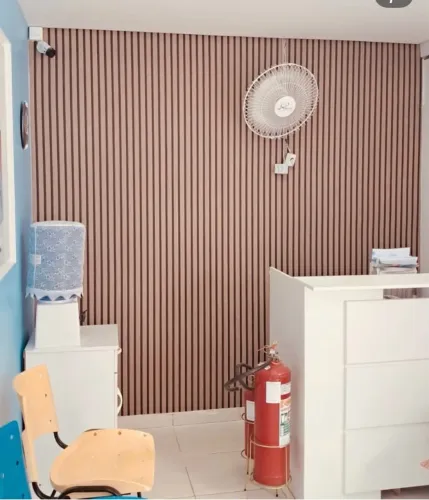 Instalação de papel de parede 