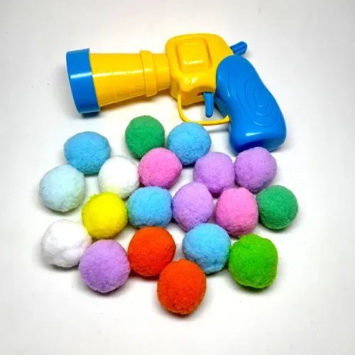 Brinquedo Lançador de bolinhas de Pelúcia