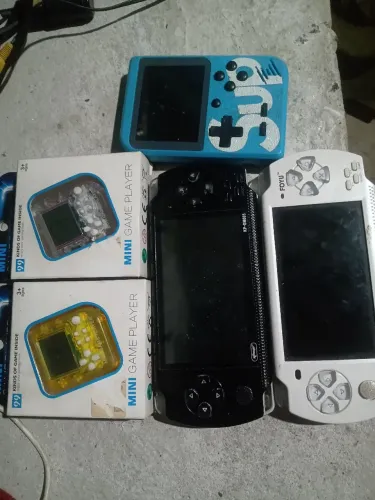 Lote de games portátil