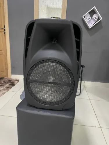 Caixa Amplificada Mondial C/ Bluetooth e Entradas - Ótimo Estado