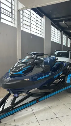 Jet ski Seadoo GTX 170 2025, 16 horas de uso