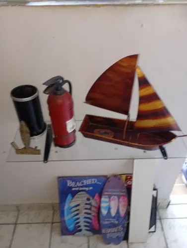 Prateleira só a prateleira
