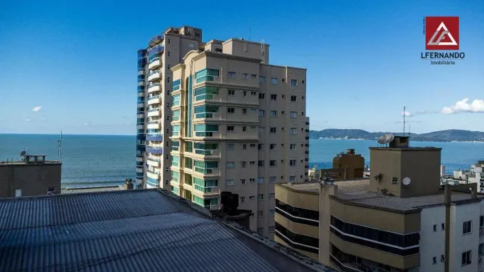 Apartamento com 5 dormitórios, sendo 4 suítes à venda, 252 m² por R$ 2.950.000 - Meia Prai