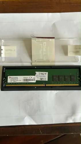 Memória RAM DDR4 4GB 2400MHz