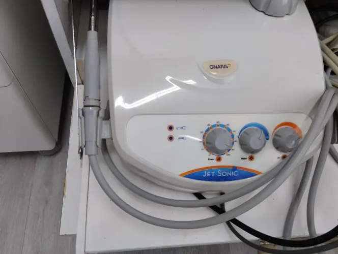 Ultrassom e jato de.bicarbonato