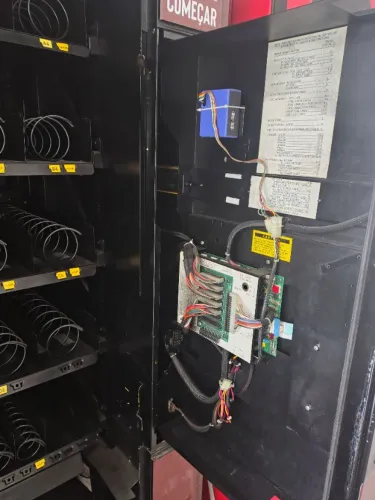 Máquinas de vendas automáticas Vending Machine