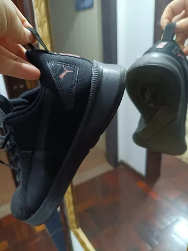 Tênis preto marca Puma Feminino, Número 38. Cascavel/ PR 