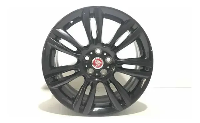 Roda Jaguar Xe 2018