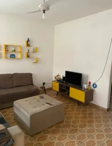 Casa 230m² 3Qts c/Suíte, Quintal e Garagem - 370 Mil