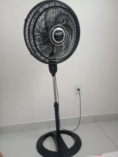 Ventilador de coluna todo perfeito 