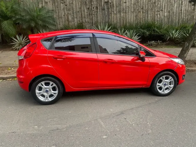Ford Fiesta 1.5 16V Flex Mec. 5P 2014