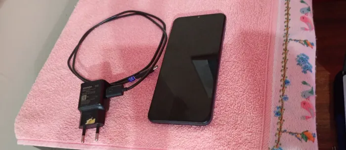 Samsung A13 -128 GB.